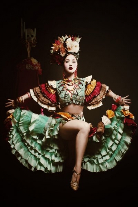 00_perf_125 Dolly_Lamour -sara-_costantini_-costume