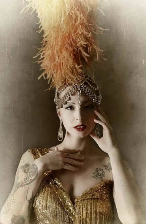 00_perf_140 Bianca_Nevius -sara-_costantini_-costume